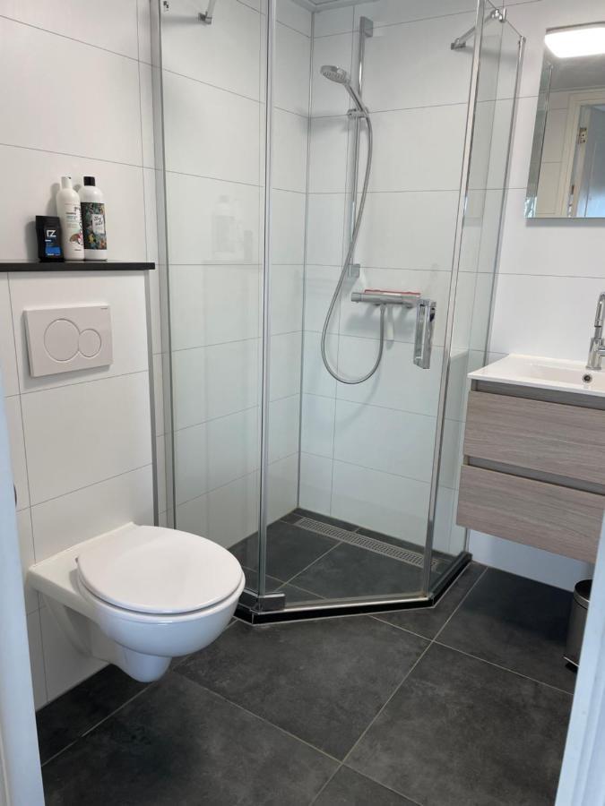 Mooi Vakantiehuis Prachtig Gelegen Aan Het Water Rijpwetering Exteriér fotografie